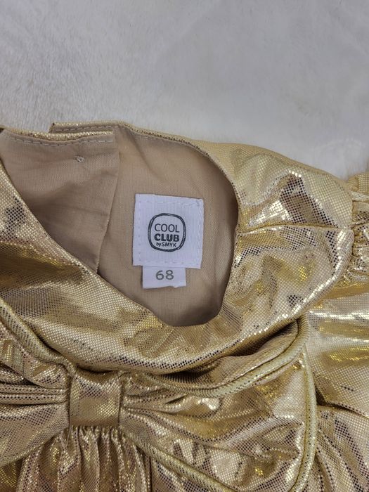 Vând rochiță mărimea 68