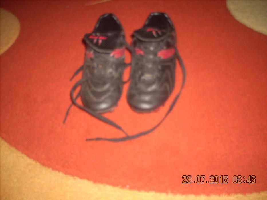 Футболни обувки