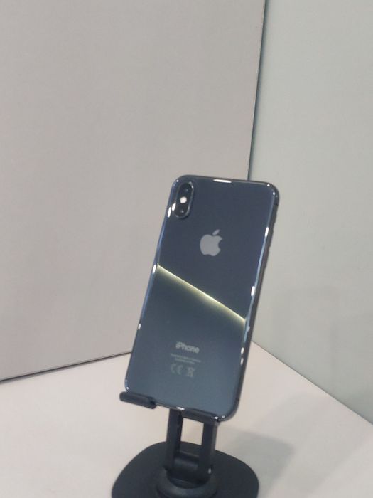 Iphone XS 64GB..