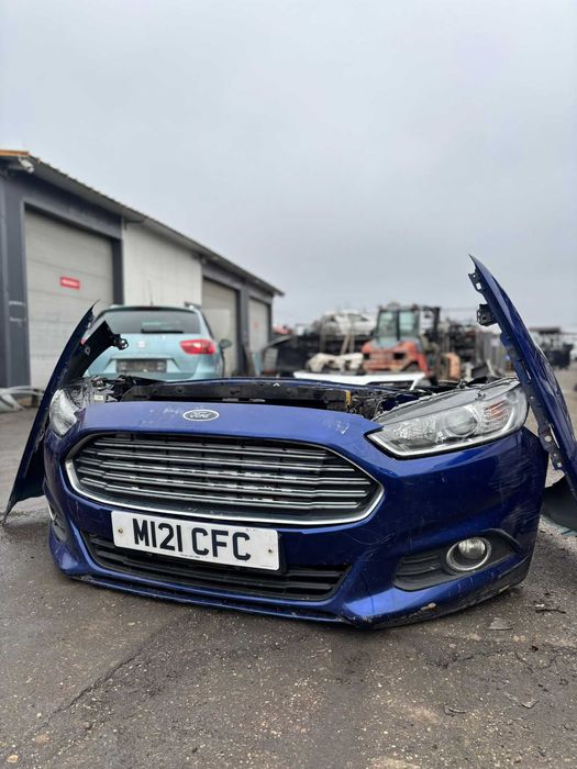 Bara fata Ford Mondeo Mk5 an 2020