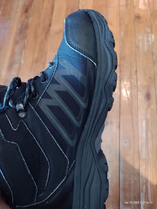 Зимни обувки номер 38 и номер 37