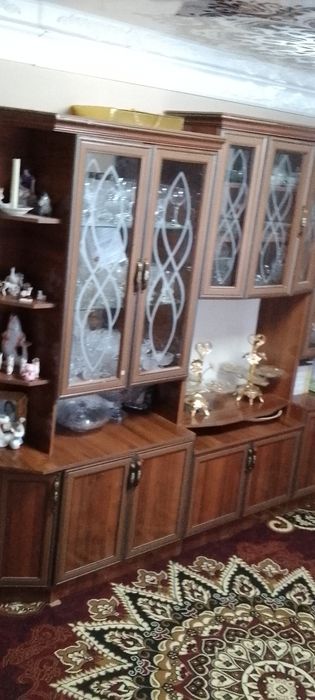 Стенка для посуды