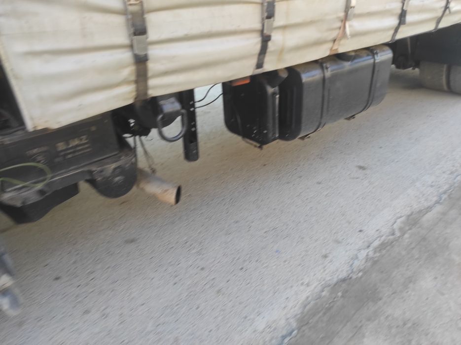 Скания паравоз сотилади