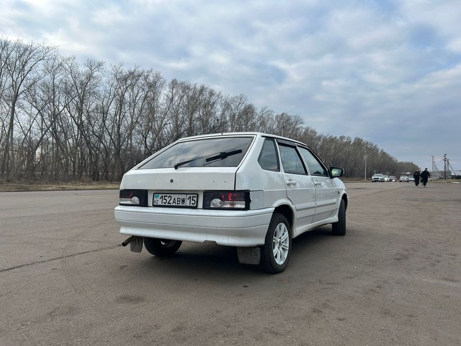 Автомобиль Ваз 2114