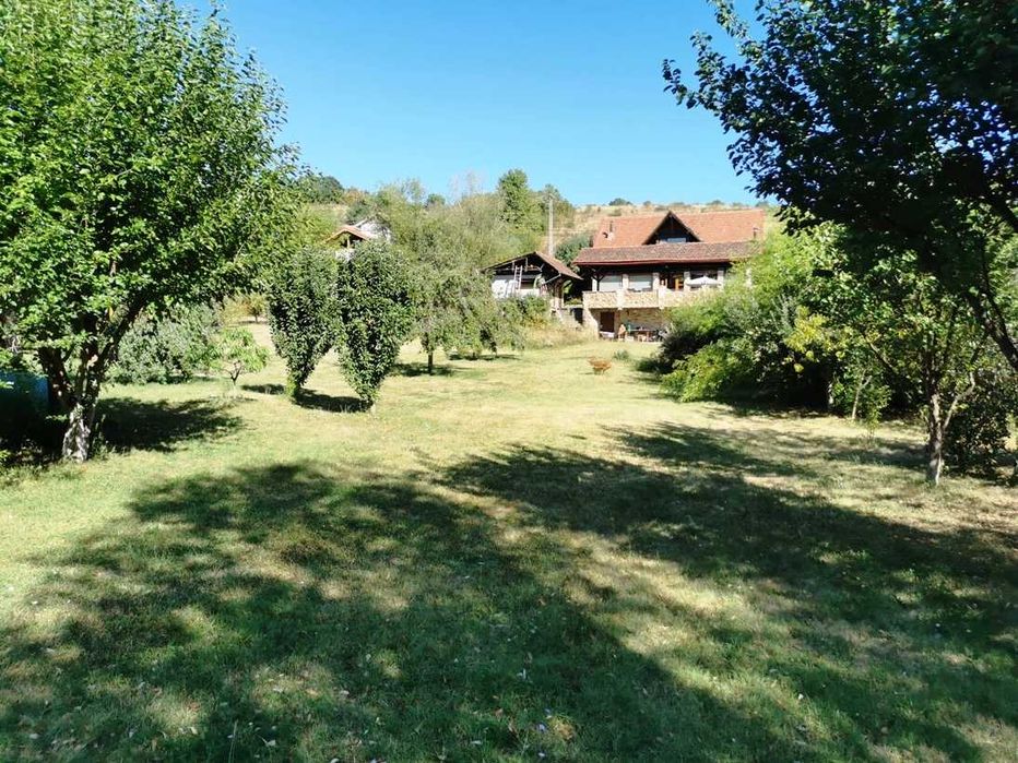 Casa cu piscina si teren in Archia - Deva