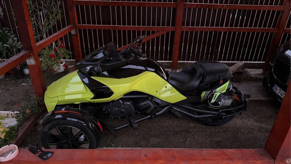Can am spyder f3s