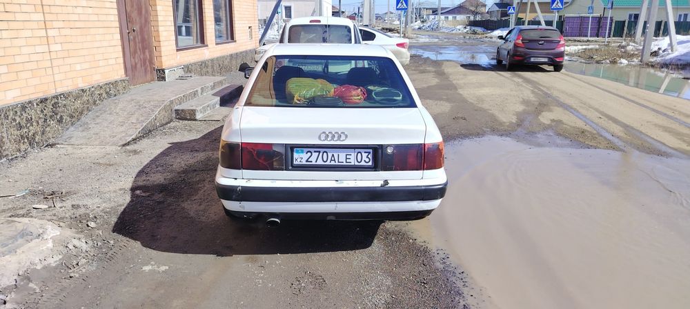 Продам ауди с4 на полном ходу
