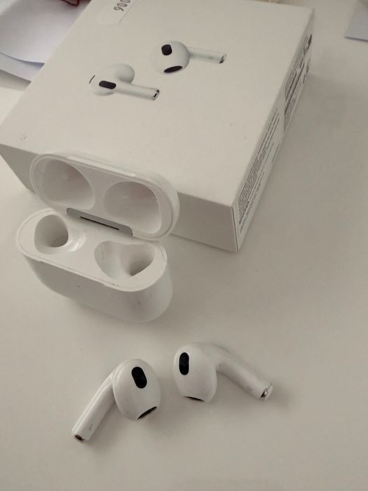 Casti Apple AirPods 3
