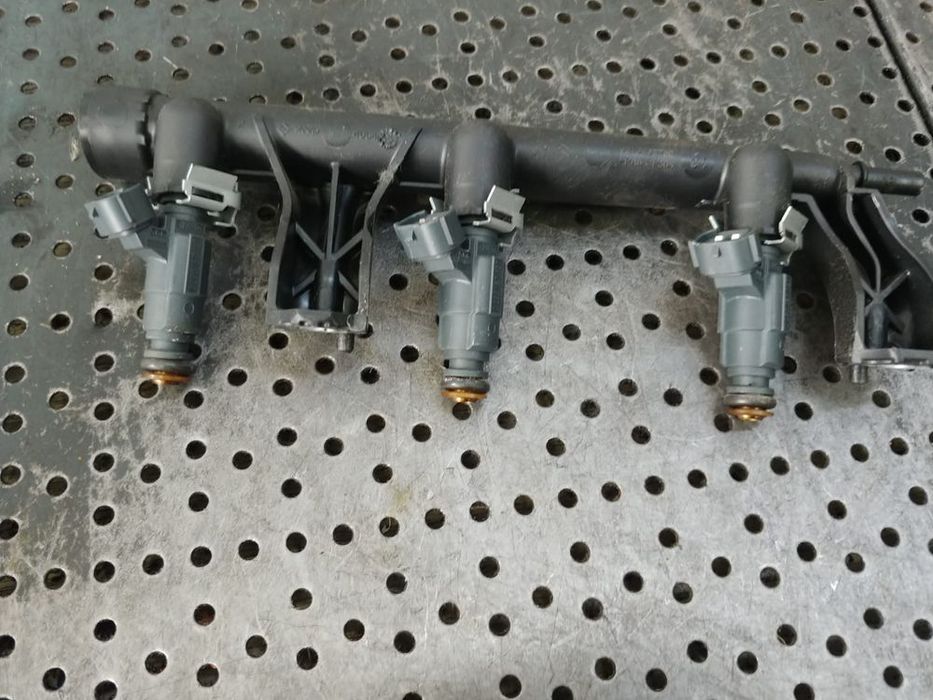 rampa cu injectoare 1.2 b hm05 peugeot 208 citroen c3 3
