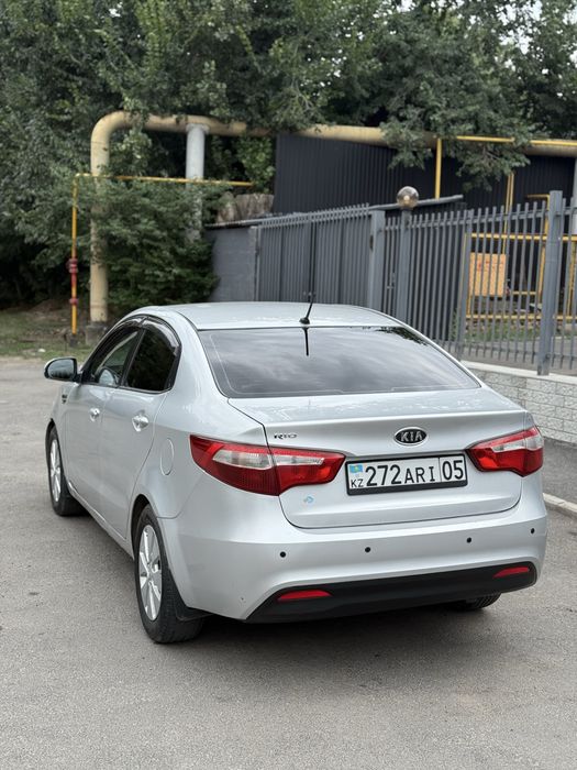 Продам Киа Рио 1.6 Автомат