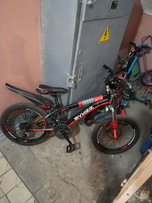 Велосипед .     .