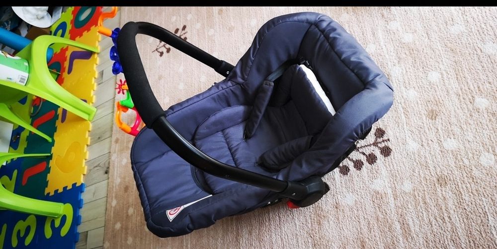 De vanzare Carucior 3in1