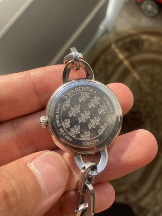 Часы Swarovski в хорошом состоянии