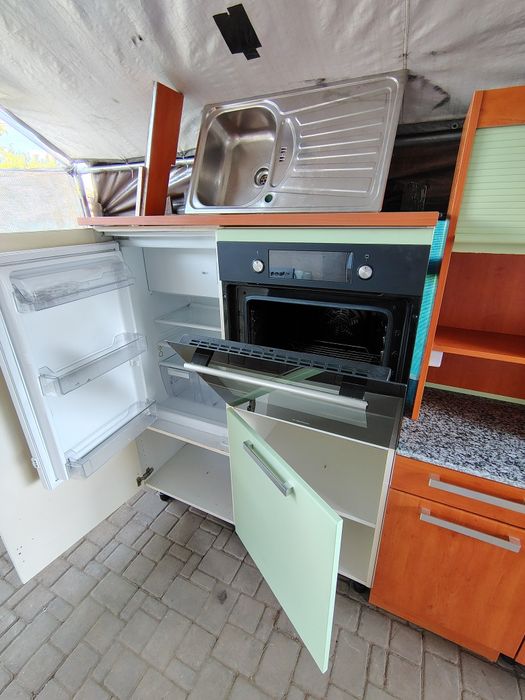 Mobila bucătărie DanKüche cu electrocasnice Neff Bauknecht