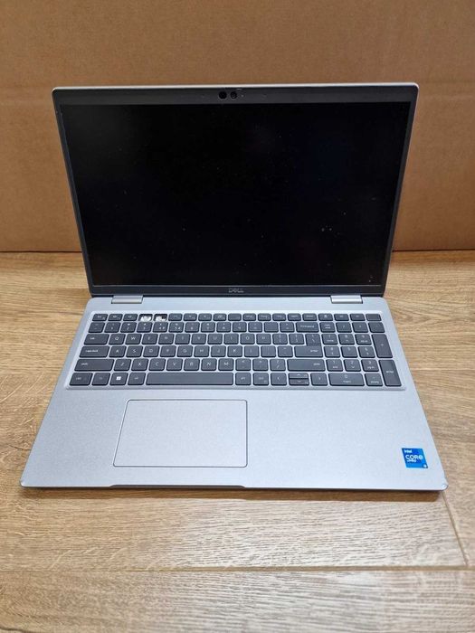 Laptop Dell Latitude 5520 Intel Core i5-1145G7, 8GB, 256GB