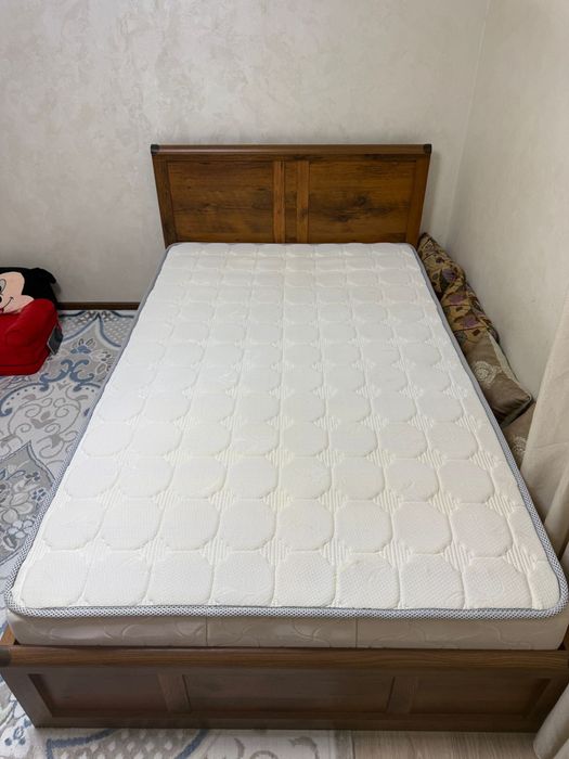 Продам кровать в очень хорошем качестве