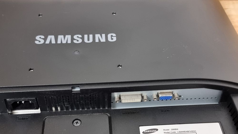 Компютър Hp с монитор Samsung