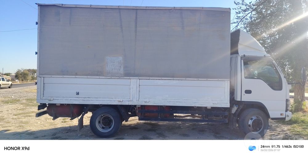 Isuzu 5 t 2007-yil