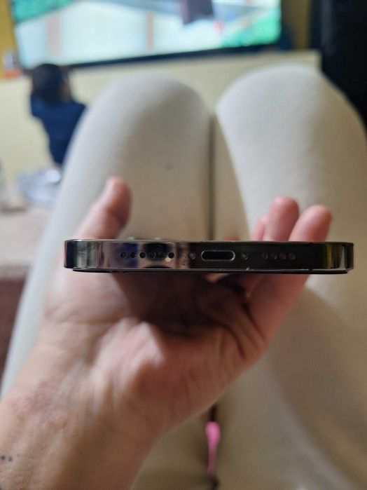 Продавам афон 12 промакс