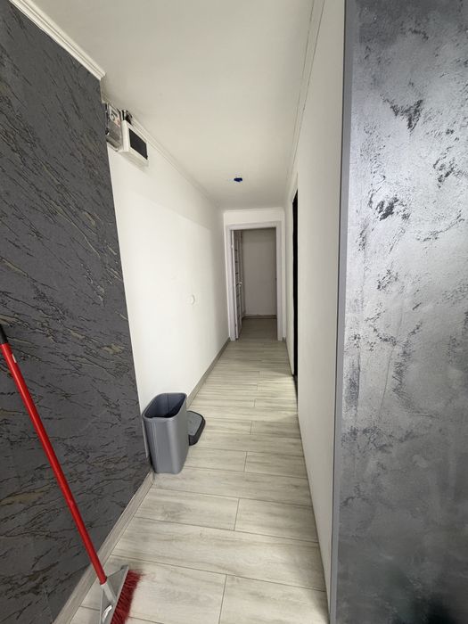 Inchiriez Spatiu Comercial e85 langa Rompetrol Ramnicu Sarat,122mp2,380v