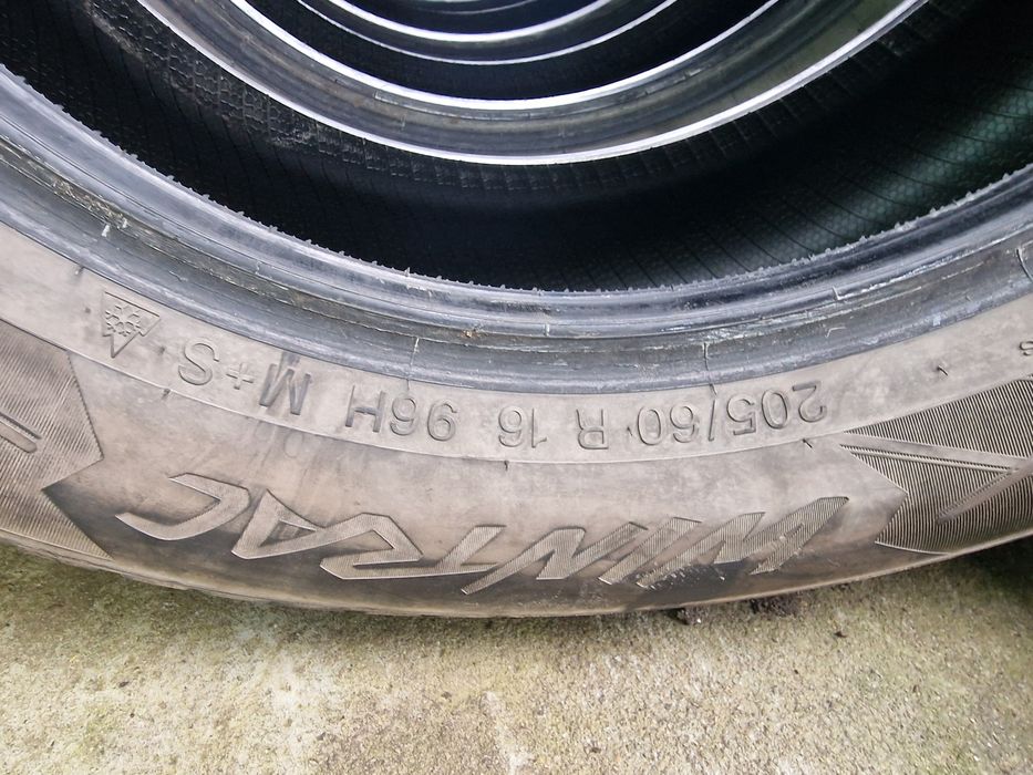 Anvelope 205/60R16 marca Vredestein, DOT 2020,6.5 mm