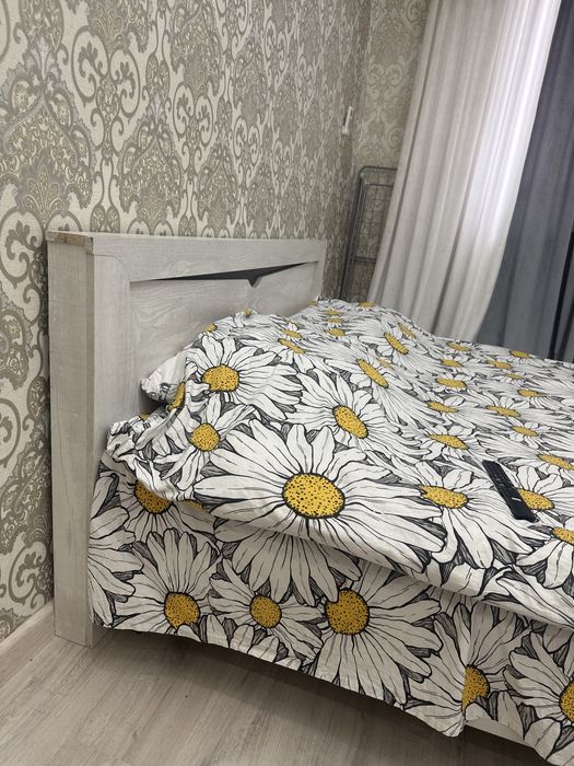 Кровать для спальни