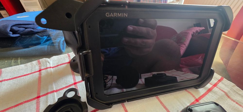 Навигация за камион Garmin Dezl 780 LMT-D най-нови карти за цялаЕвропа