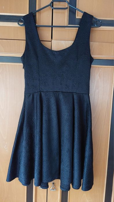 Рокля средна дължина (възможно и договаряне)