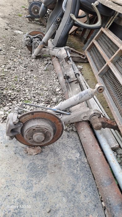 Заден мост за Рено Меган Сценик/Renault Megane Scenic