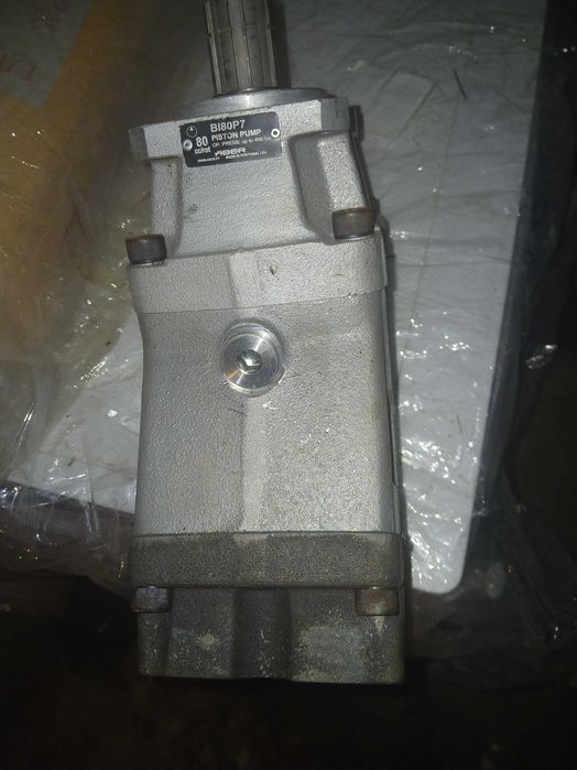 Продавам тръби лостове помпа