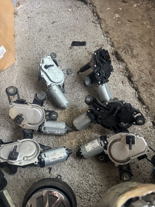 Моторче за чистачки задни  / volkswagen audi seat skoda