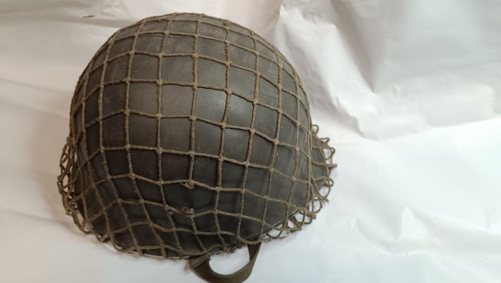 Cutie baterii militară ,căști militare