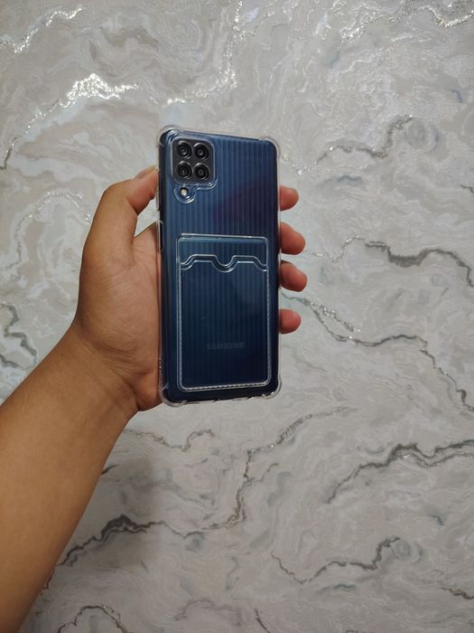 Samsung M12 sotiladi holati ideal tinniq