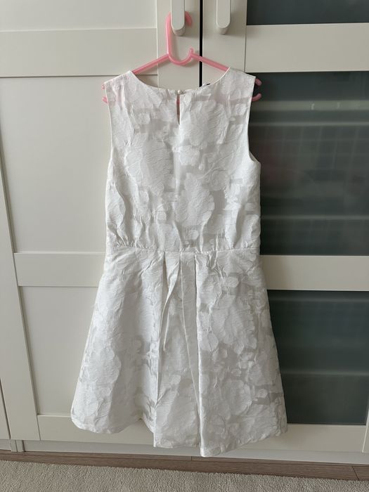 Детска елегантна рокля на Guess за момиче