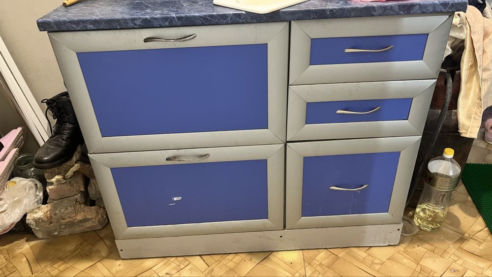 Отдам кухонный гарнитур