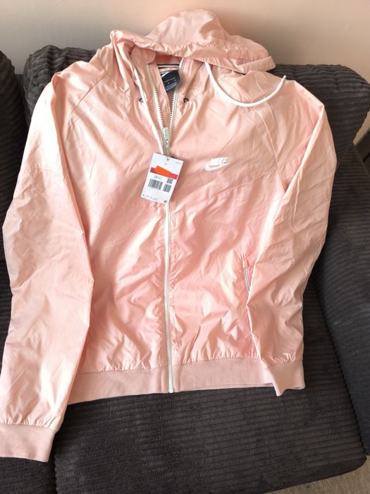 Лека горница /ветровка Nike