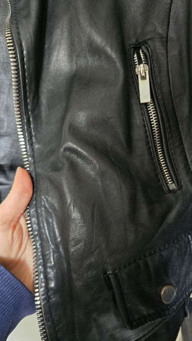 Geaca de piele naturala Bershka