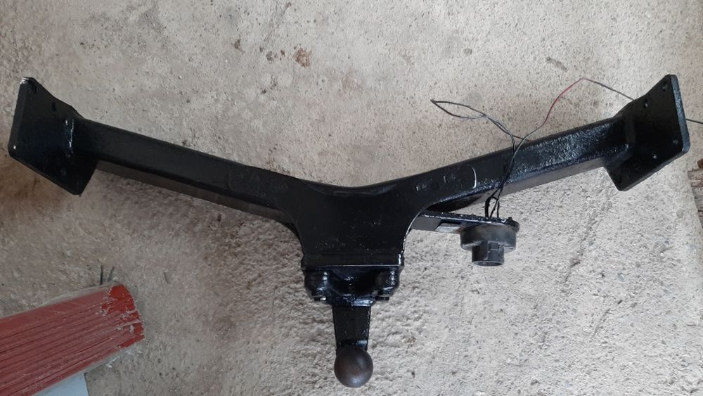 Cârlig remorcare auto, Mercedes 208 D