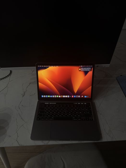 Macbook Pro M1 (2020)