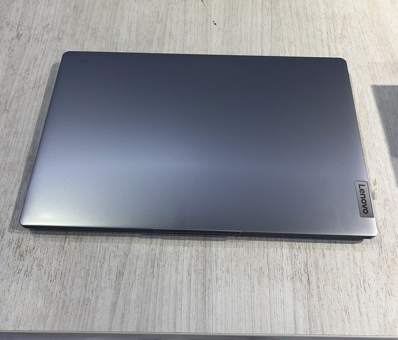 Noutbuk Lenovo IP SLIM 3