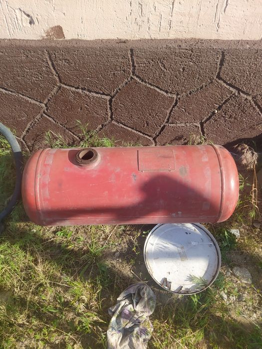 Продам бак для ГБО 3 штуки
