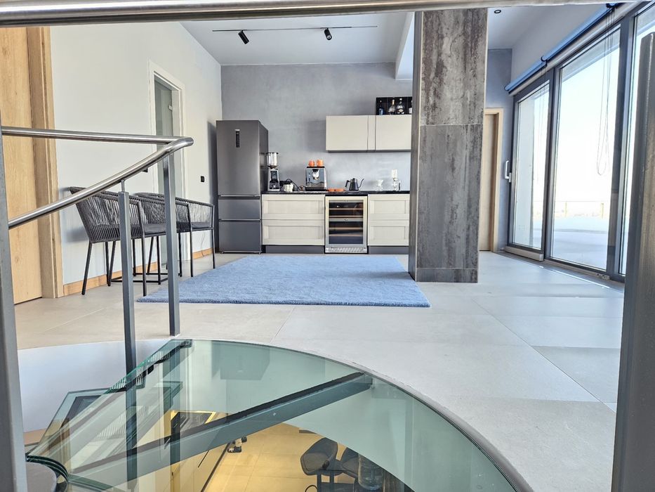 penthouse cu vedere la mare