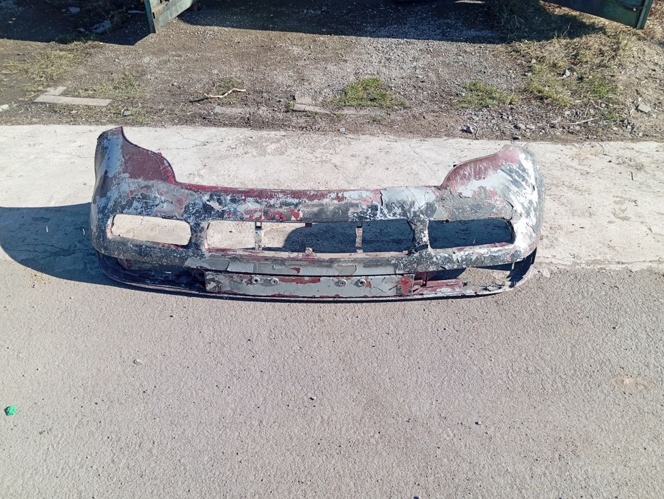 Бампер на ауди 80 б4