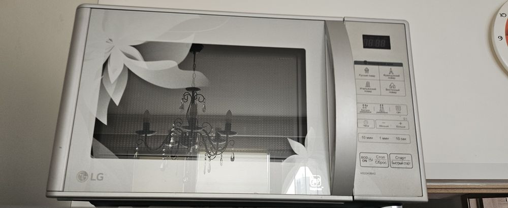 Микроволновая печь продам