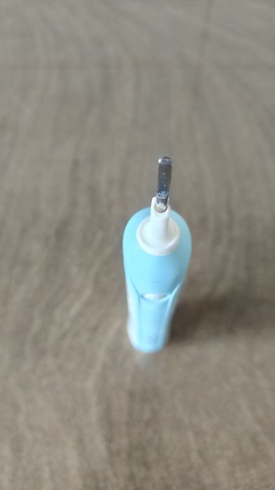 Periuța electrică Braun Oral B model 3756