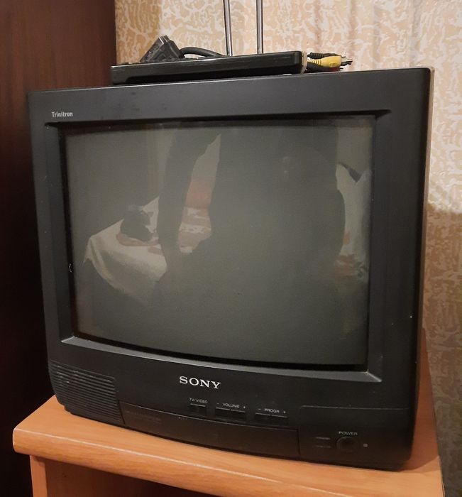 Teлевизор Sony 14 инча