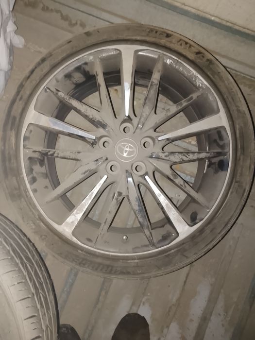 Диски автомобиль Тойота