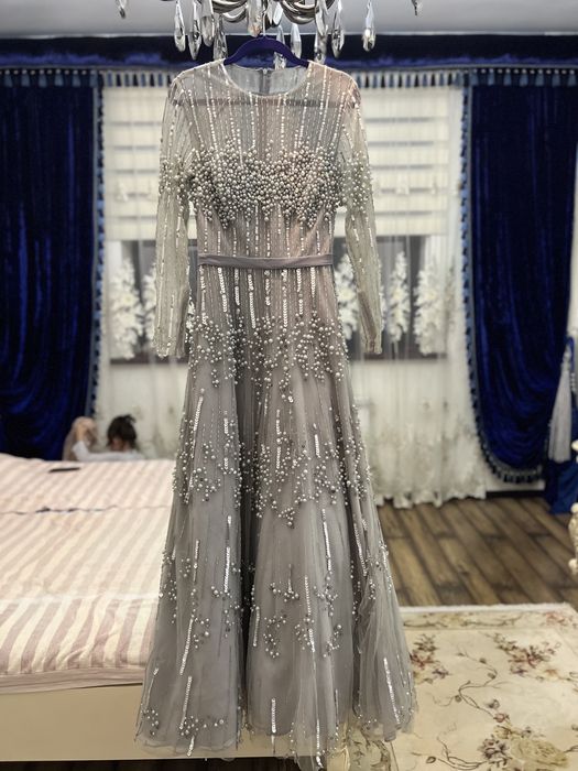 Вечерние платья