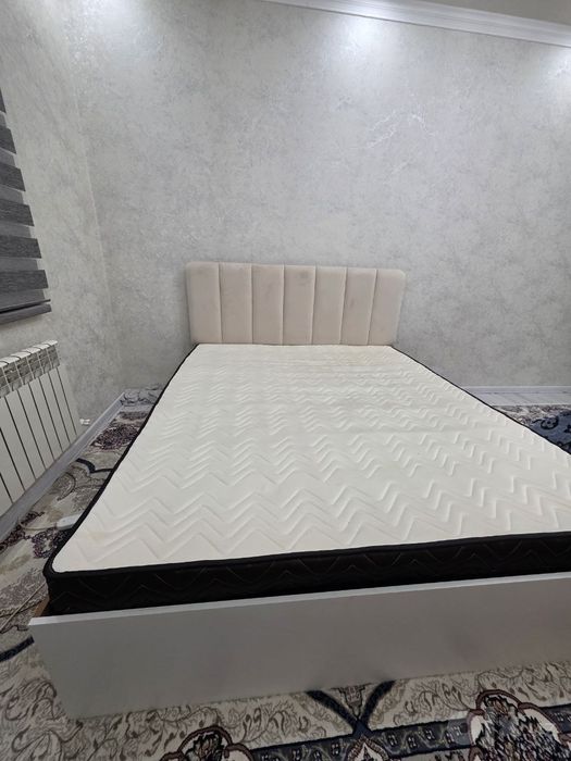Spalni divan 2 kishilik