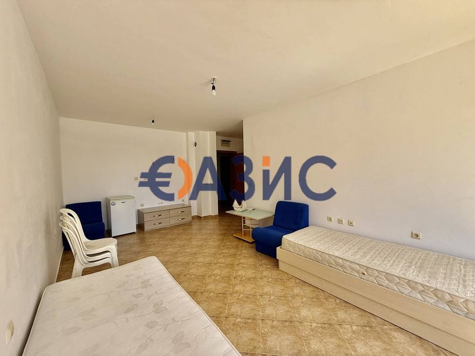 Продава се Тристаен апартамент в с. Кошарица, Област Бургас - 104 кв.м за 436 €/кв.м - Снимка #4